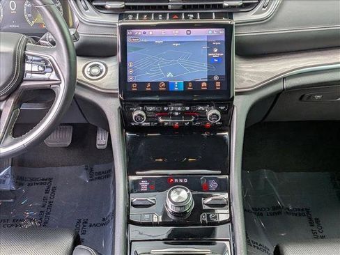 Used 2021 Jeep Grand Cherokee L Overland w/ Luxury Tech Group IV AWD/4WD image 15