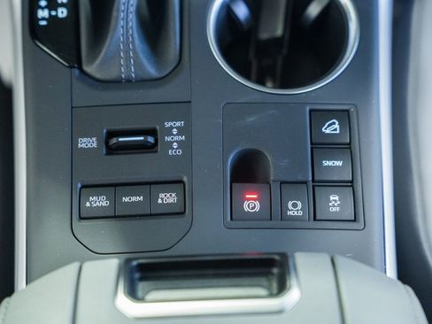 New 2026 Toyota Highlander XLE AWD/4WD image 26