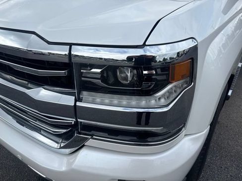 Used 2017 Chevrolet Silverado 1500 High Country AWD/4WD image 9