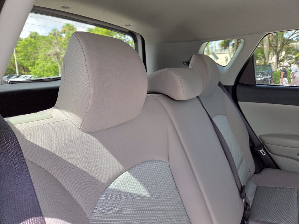 Used 2025 Kia Soul LX w/ LX Technology Package FWD image 19