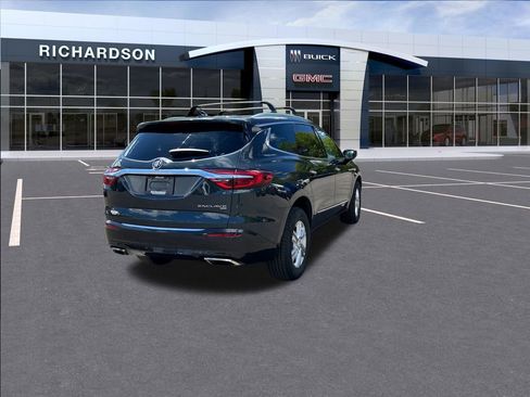 Used 2019 Buick Enclave Essence AWD/4WD image 5