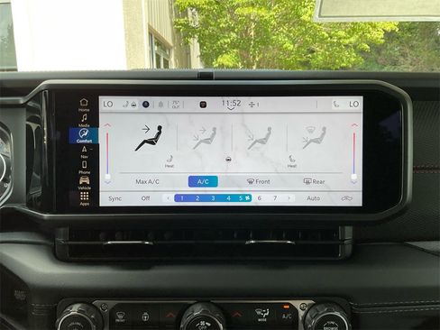 New 2025 Jeep Gladiator Rubicon image 22