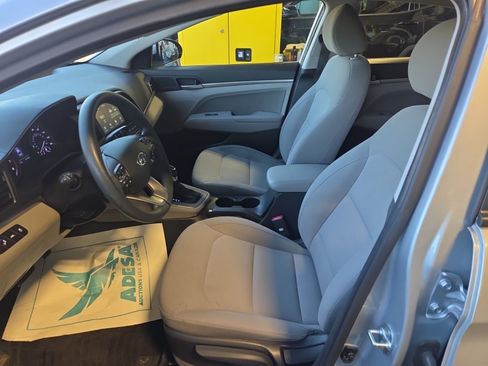 Used 2020 Hyundai Elantra SEL FWD image 8