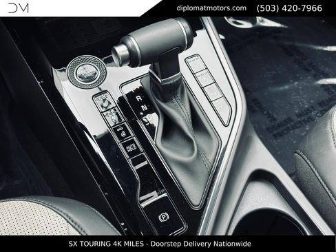 Used 2023 Kia Niro SX Touring FWD image 40