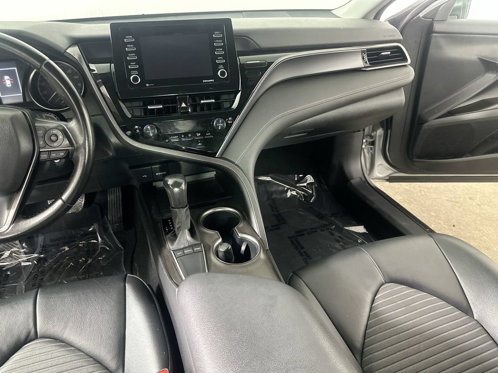 Used 2023 Toyota Camry SE FWD image 21