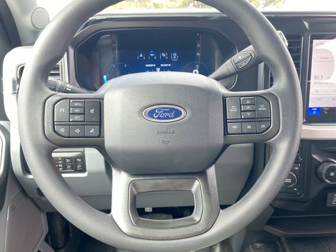 New 2026 Ford F350 XLT w/ XLT Premium Package AWD/4WD image 8