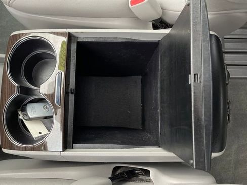 Used 2019 Toyota Sienna XLE Premium image 24