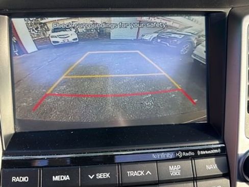 Used 2015 Chrysler 200 C w/ Navigation & Sound Group I image 39