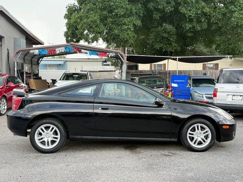 Used 2004 Toyota Celica GT FWD image 8