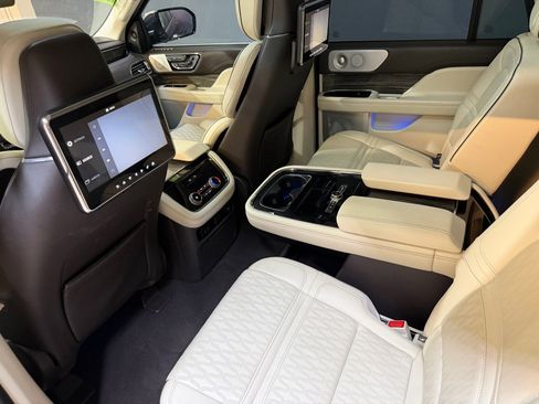Used 2020 Lincoln Navigator L Black Label w/ Cargo Convenience Package AWD/4WD image 42