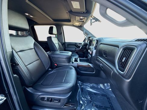 Used 2022 GMC Sierra 2500 SLT image 28