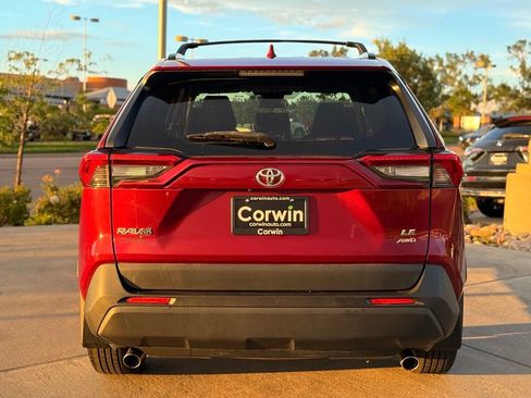 Used 2019 Toyota RAV4 LE w/ All Weather Liner Package AWD/4WD image 7