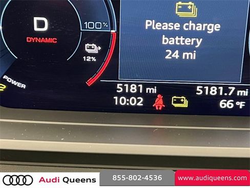 Used 2025 Audi Q4 e-tron Prestige image 27