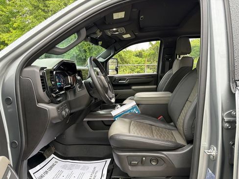 Used 2026 Chevrolet Silverado 2500 ZR2 AWD/4WD image 26