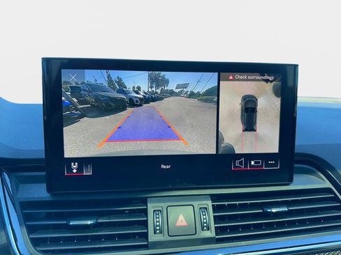 Used 2023 Audi SQ5 Premium Plus w/ Premium Plus Package image 25