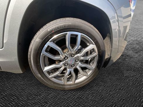 Used 2024 GMC Terrain Denali AWD/4WD image 11