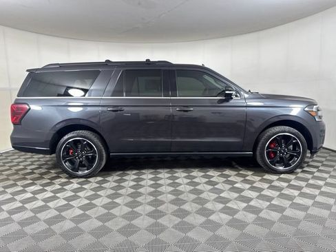 Used 2024 Ford Expedition Max Limited AWD/4WD image 2
