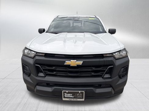 Used 2025 Chevrolet Colorado W/T w/ Advanced Trailering Package image 2