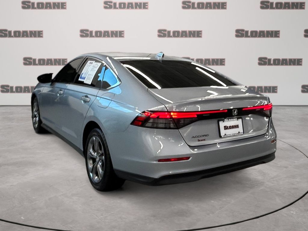 Used 2023 Honda Accord EX image 3