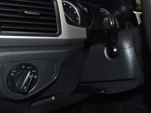 Used 2021 Volkswagen Atlas SE image 25