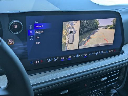 New 2026 Chevrolet Suburban High Country AWD/4WD image 20