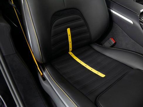 Used 2025 Ferrari Purosangue image 34