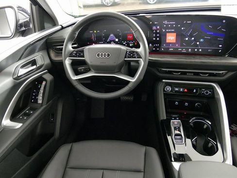New 2025 Audi Q5 Premium image 26