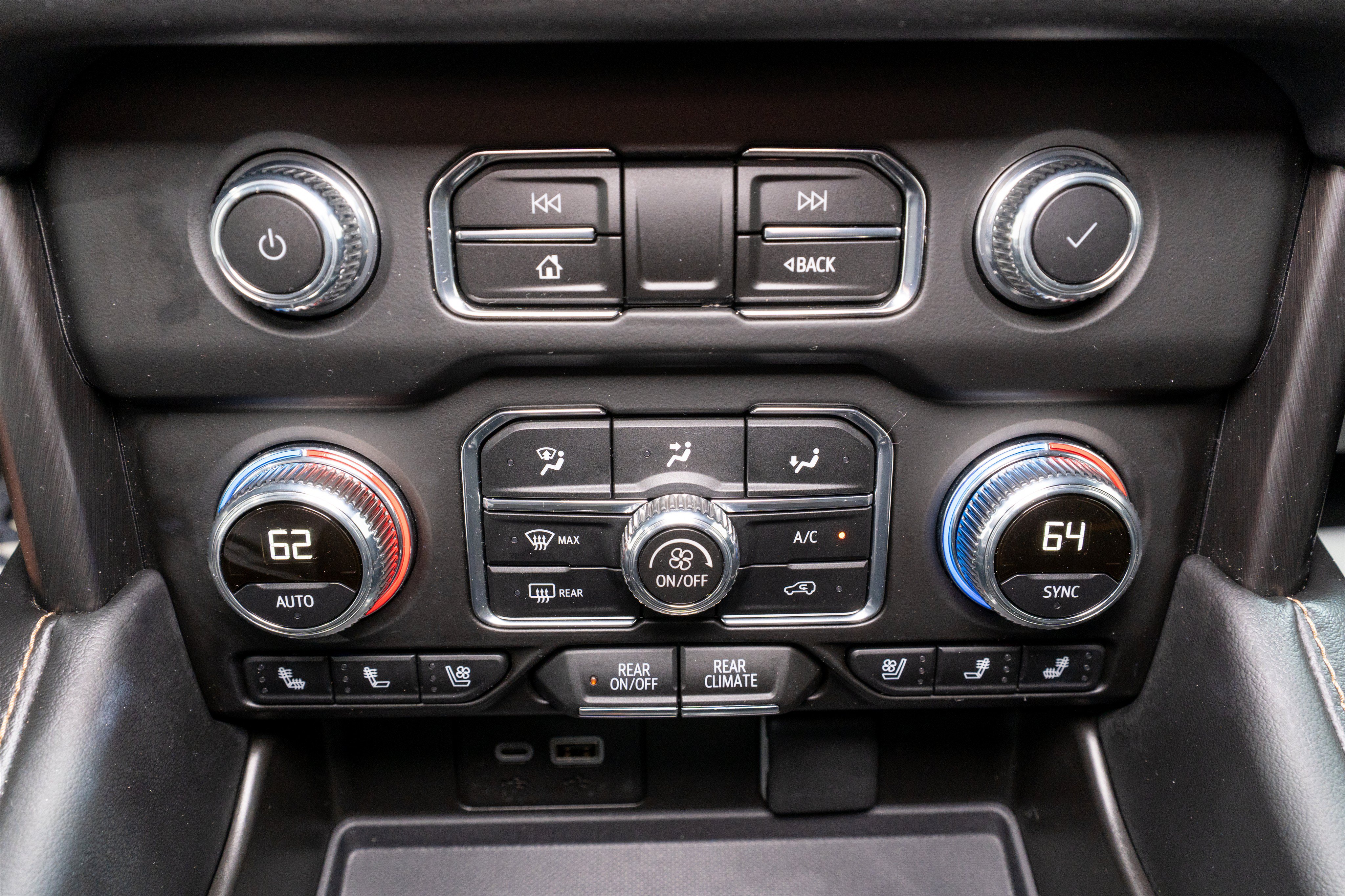 Used 2023 GMC Yukon XL AT4 AWD/4WD image 21
