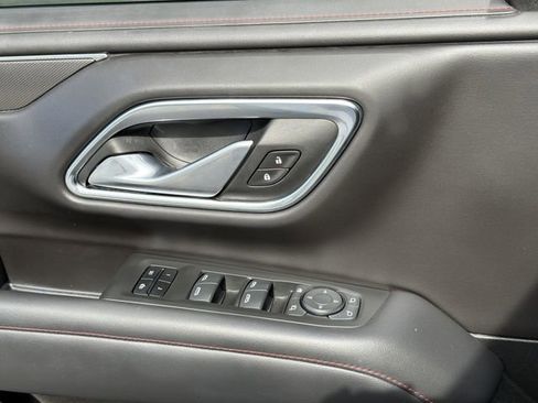 Used 2022 Chevrolet Tahoe RST w/ Sport Performance Package AWD/4WD image 17