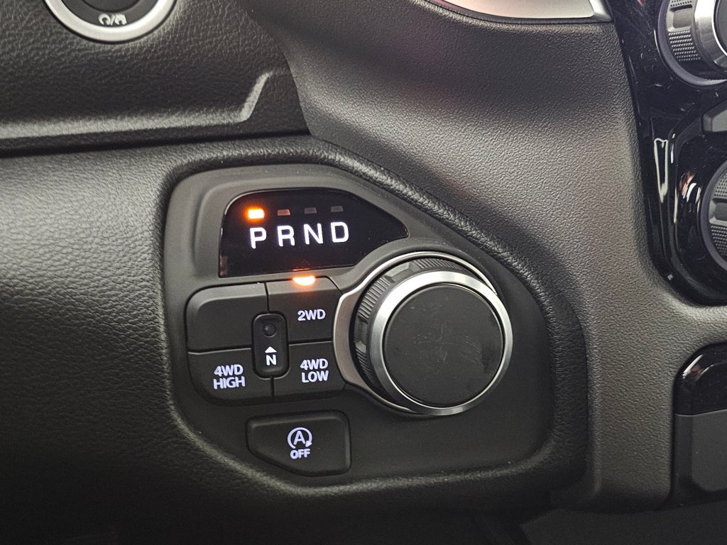 New 2026 RAM 1500 Express AWD/4WD image 31