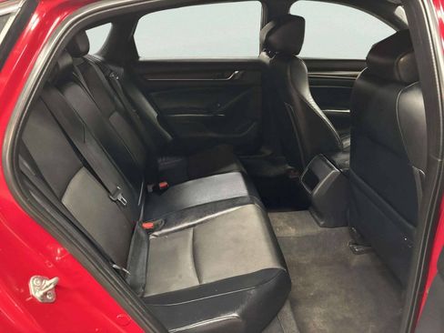 Used 2018 Honda Accord Sport image 18