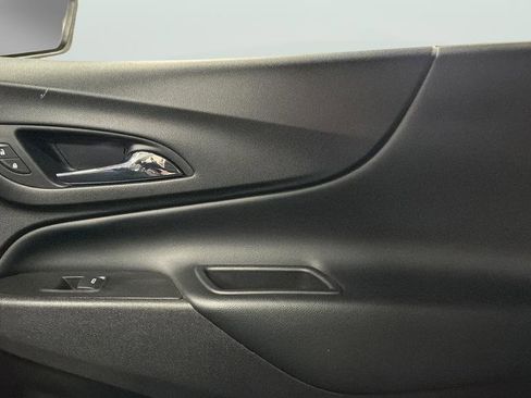Used 2021 Chevrolet Equinox LT image 13
