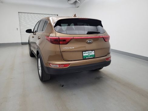 Used 2017 Kia Sportage LX image 6