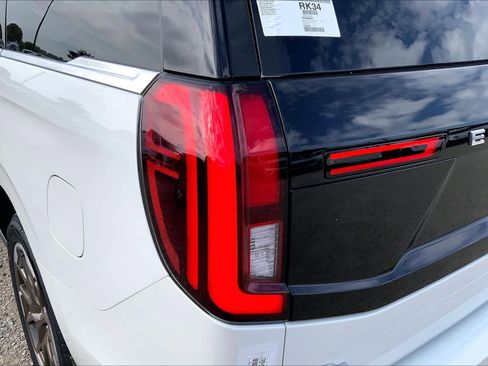 New 2026 Ford Expedition King Ranch AWD/4WD image 11