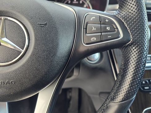 Used 2018 Mercedes-Benz GLC 300 4MATIC image 33