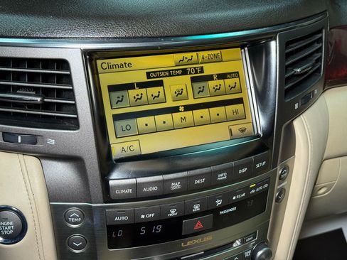 Used 2011 Lexus LX 570 4WD w/ Luxury Pkg image 45