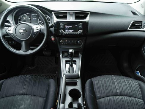 Used 2017 Nissan Sentra SV FWD image 25