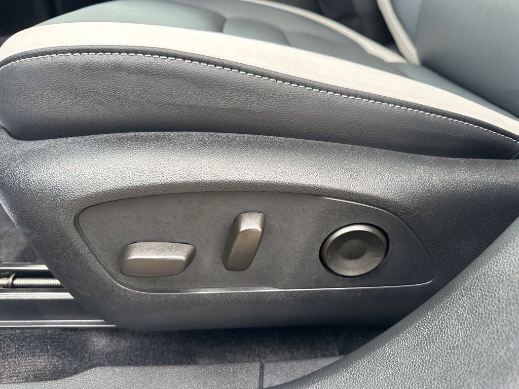 Used 2024 Honda Prologue Touring image 19