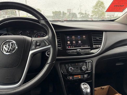 Used 2021 Buick Encore Preferred AWD/4WD image 20