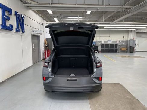 Used 2023 Volkswagen ID.4 Pro S RWD image 9