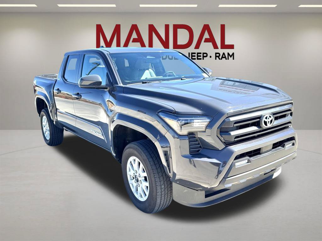 Used 2025 Toyota Tacoma SR5 RWD image 4