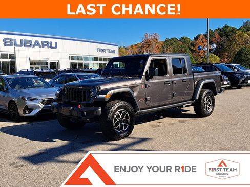 Used 2024 Jeep Gladiator Rubicon image 1