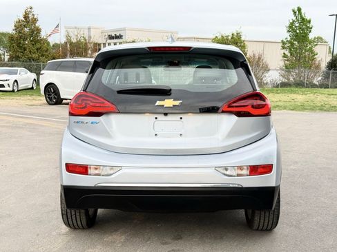 Used 2018 Chevrolet Bolt LT FWD image 12