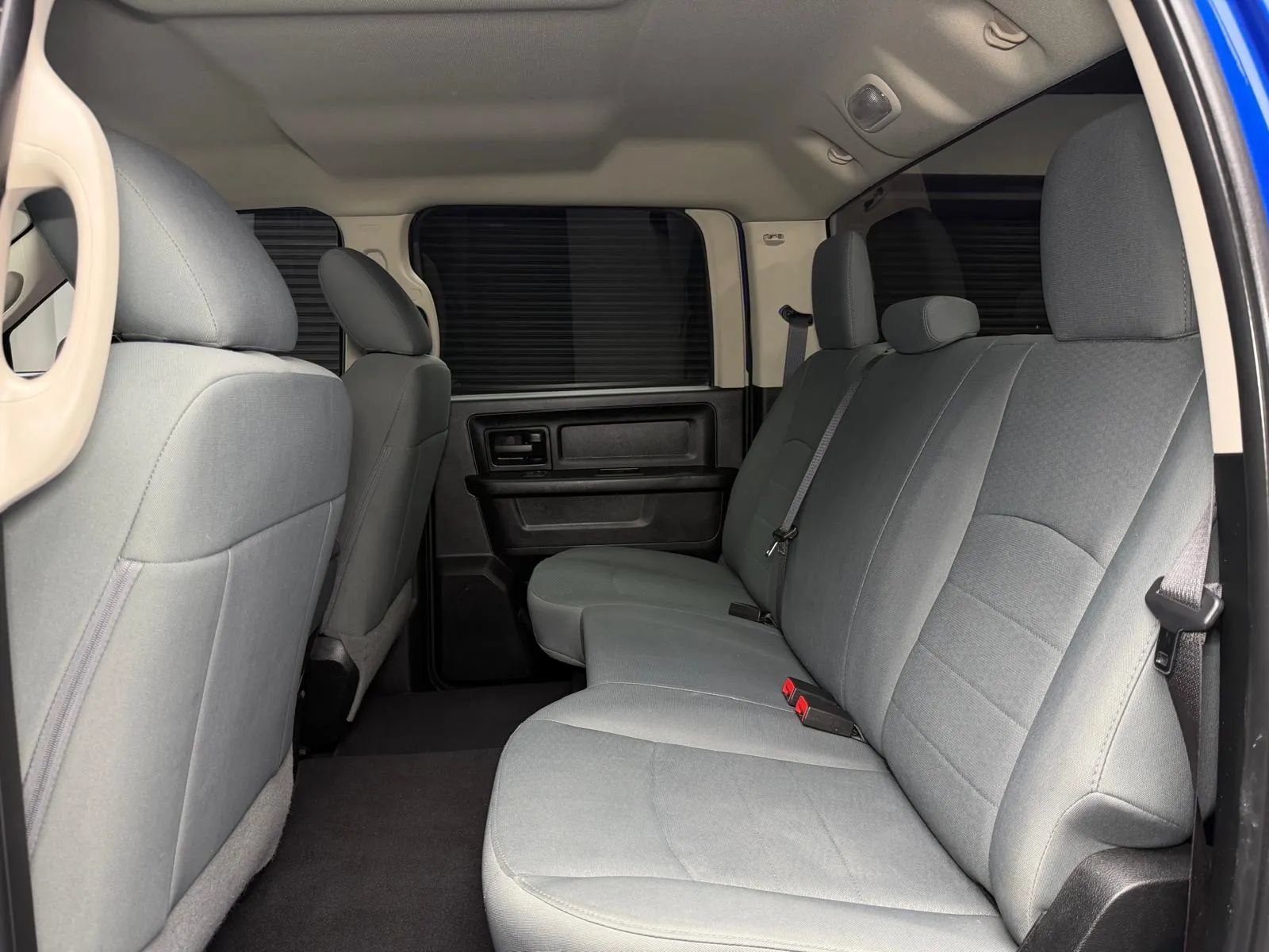 Used 2018 RAM 2500 Tradesman w/ Chrome Appearance Group RWD image 17
