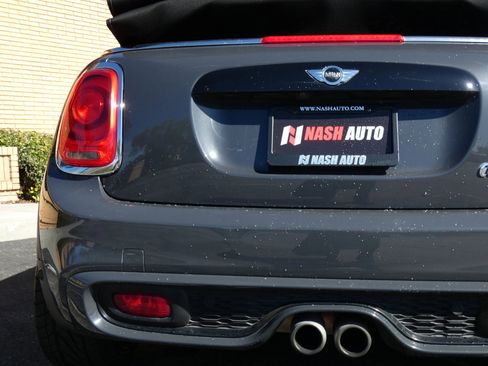 Used 2018 MINI Cooper S image 11