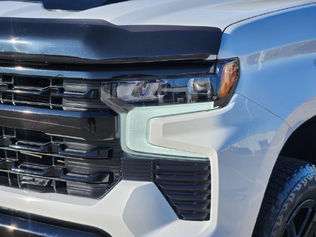 Used 2025 Chevrolet Silverado 1500 LT Trail Boss w/ Convenience Package II AWD/4WD image 16