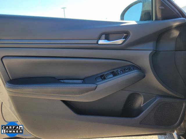 Used 2024 Nissan Altima 2.5 SV FWD image 13