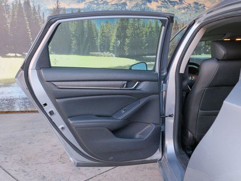 Used 2022 Honda Accord EX-L image 38