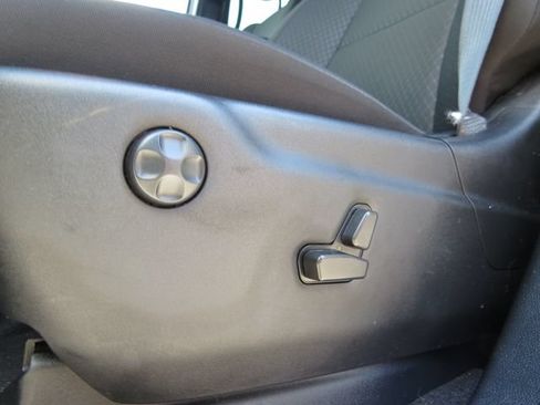 Used 2021 Jeep Grand Cherokee Laredo AWD/4WD image 8