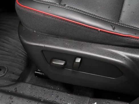 Used 2023 Buick Envision Essence w/ Sport Touring Package image 24